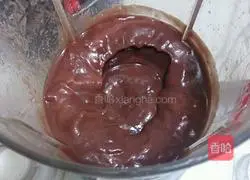 Illustration of how to make red bean paste mooncake fillings 3