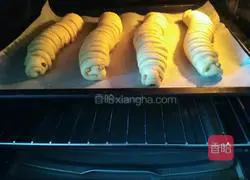 Caterpillar bread recipe 11