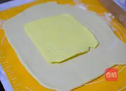 Illustration of how to make croissants 4