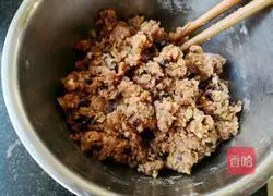Illustration of how to make walnut chocolate cookies 8