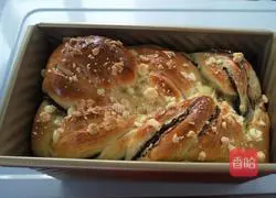 Illustration of how to make bean paste and crispy toast 14