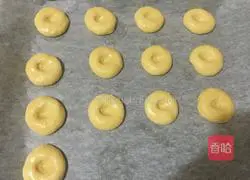 Illustration of how to make strawberry jam cookies 10