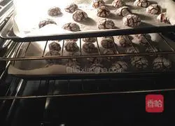 Chocolate Crinkle (Crack) Cookies (Cookies) Recipe Illustration 7