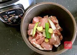 Illustration of how to make meat floss in bread machine 2