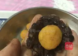 Illustration of how to make colorful snowskin mooncakes 7