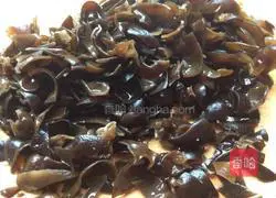 Illustration of how to make fennel cake 4