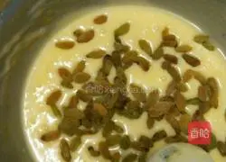 Illustration of how to make raisin cookies 5