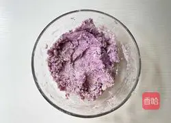 Illustration of how to make taro cheese mooncakes 5