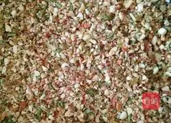 Illustration of how to make five-nut mooncakes 1