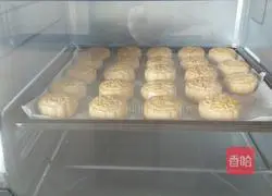 Illustration of how to make mung bean filling mooncakes 11