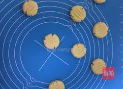 Illustration of how to make egg biscuits 6