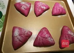 Illustration of how to make bean paste mochi and dragon fruit bread 15