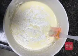 Illustration of how to make egg white cookies 5