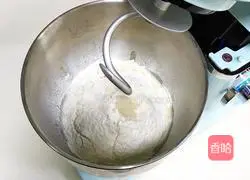 Illustration of how to make meat floss toast 3