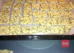 Illustration of how to make black sesame salty biscuits 7