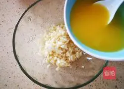 Illustration of how to make garlic toast cubes 5