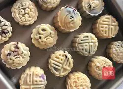 Cantonese-style mooncake recipe 21