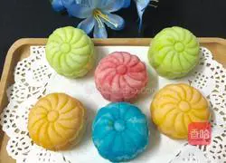 Illustration of how to make colorful snowskin mooncakes 14