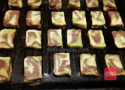 Illustration of how to make three-color cookies 13