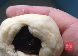 Illustration of how to make puff pastry mooncakes 7