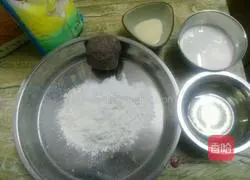 Illustration of making homemade snowskin mooncakes 2