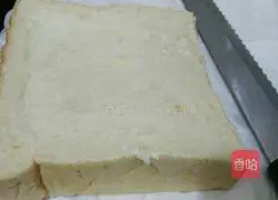 Illustration of how to make toasted marshmallows with banana toast 1