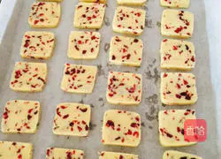 Illustration of how to make cranberry cookies 12