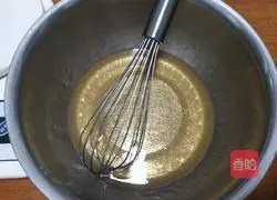 Cantonese egg yolk mooncake recipe 3