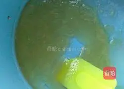 Illustration of how to make five-nut mooncakes 2