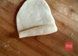 Illustration of how to make bean paste mooncakes 3