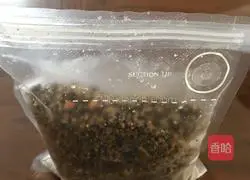 Illustration of how to make crispy Wuren mooncakes 1