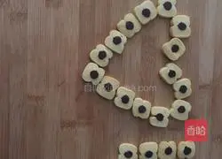 Illustration of how to make cocoa powder butter cookies 8