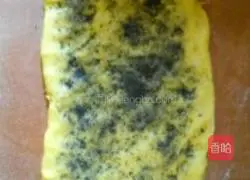 Illustration of how to make black sesame cookie rolls 11