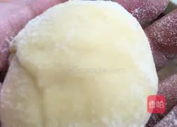 Illustration of how to make homemade Mid-Autumn mooncakes 3