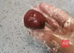 Illustration of how to make ice skin red bean paste 9