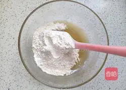 Illustration of how to make five-nut mooncakes 3