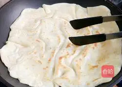 Illustration of making sauce-flavored pancake 10