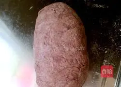 Illustration of how to make purple rice toast 3