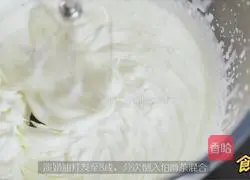 Illustration of how to make thick pearl milk tea toast 8