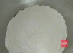 Snowskin Mooncake (Custard Filling) Illustration of how to do it 1