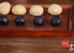 Illustration of how to make Qingguang-style mooncakes 4