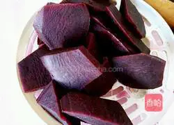 Illustration of how to make low-calorie purple potato bread 1