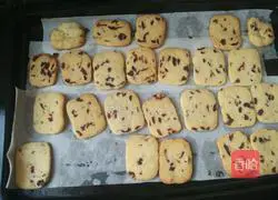 Cranberry Cookie Recipe Illustration 7