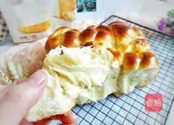 Vegetable oil version of old-fashioned bread recipe 22