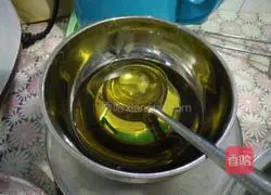 Cantonese-style mooncake skin recipe illustration 2