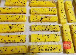 Illustration of how to make golden bread sticks 6