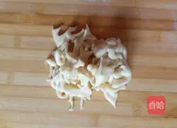 Illustration of how to make cartoon soda crackers 9