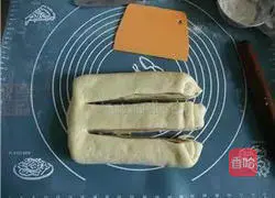 Red Bean Paste Toast Recipe Illustration 8