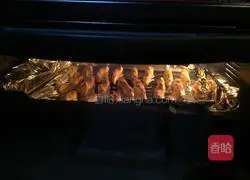 Illustration of how to make braided teething biscuits 5