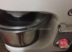 Illustration of how to make raisin toast 3